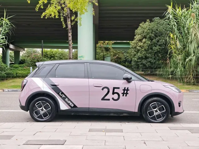 GAC AION UT super — Фото автомобиля 5