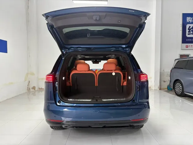 Dongfeng E8 M8 — Фото автомобиля 22