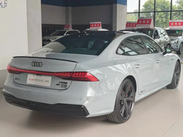 Audi A7L — Фото автомобиля 5