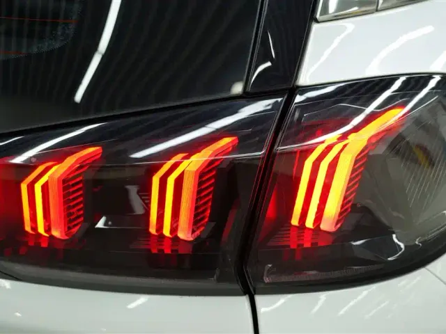 Peugeot 5008 — Фото автомобиля 10