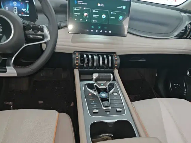 BYD Yuan PLUS — Фото автомобиля 13
