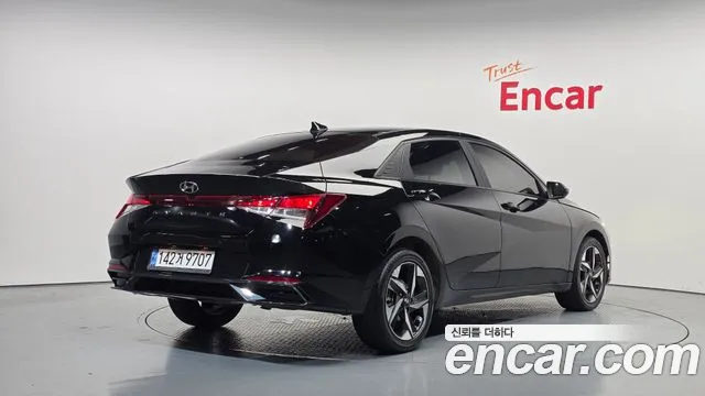 Hyundai Avante CN7 — Фото автомобиля 2