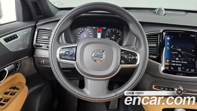 Volvo XC90 Generation 2 — Фото автомобиля 13