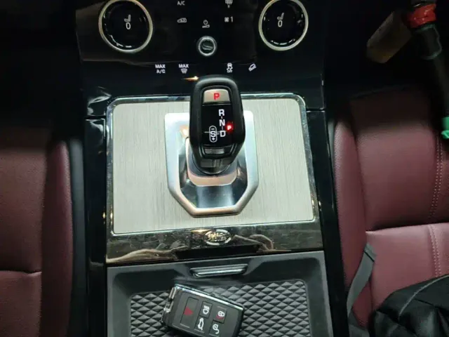 Land Rover Range Rover Evoque — Фото автомобиля 13