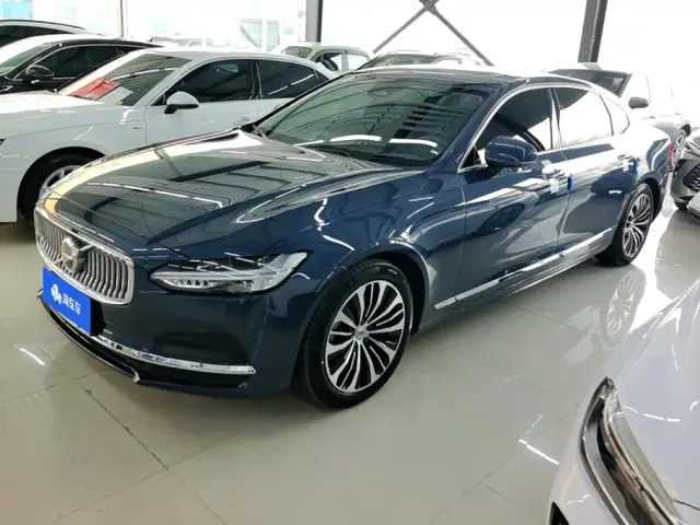 Фотография автомобиля — Volvo S90