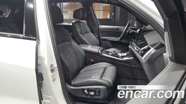 BMW X5 xDrive 40i M Sport — Фото автомобиля 10