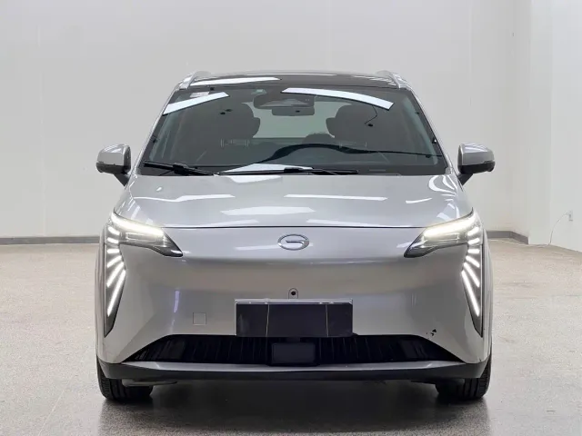 GAC Aion Y — Фото автомобиля 2