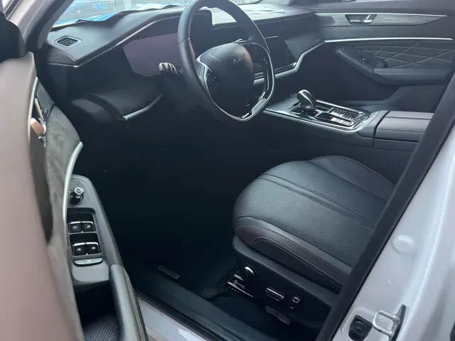 Dongfeng Yixuan MAX — Фото автомобиля 9