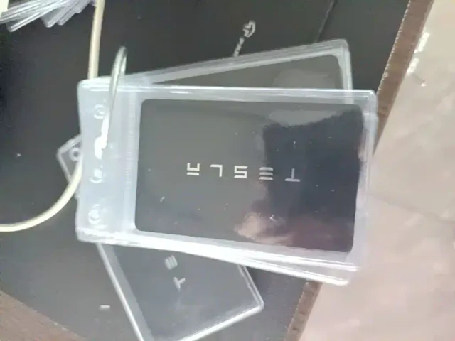 Tesla Model Y — Фото автомобиля 8