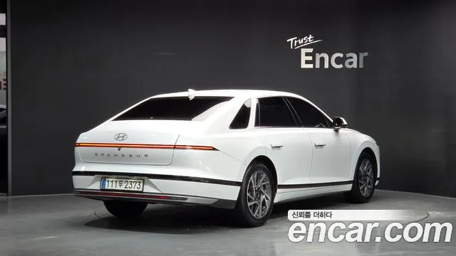 Hyundai Grandeur GN7 — Фото автомобиля 2