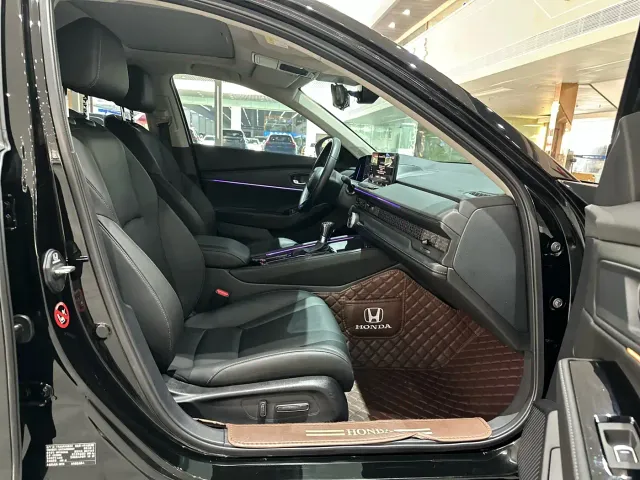 Honda Accord — Фото автомобиля 13