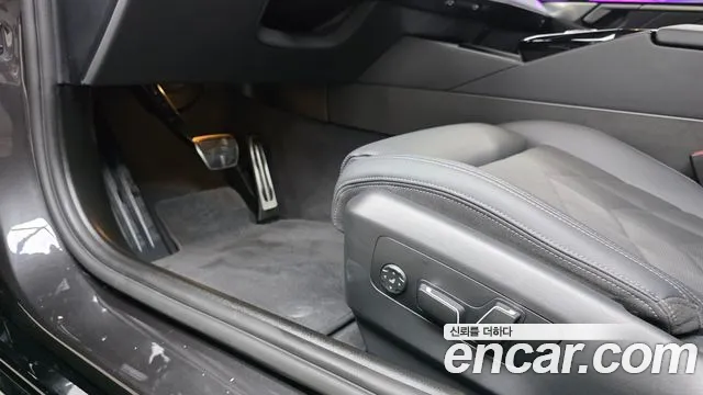 BMW 5-Series — Фото автомобиля 20