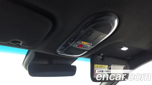 Hyundai Ioniq 6 — Фото автомобиля 24