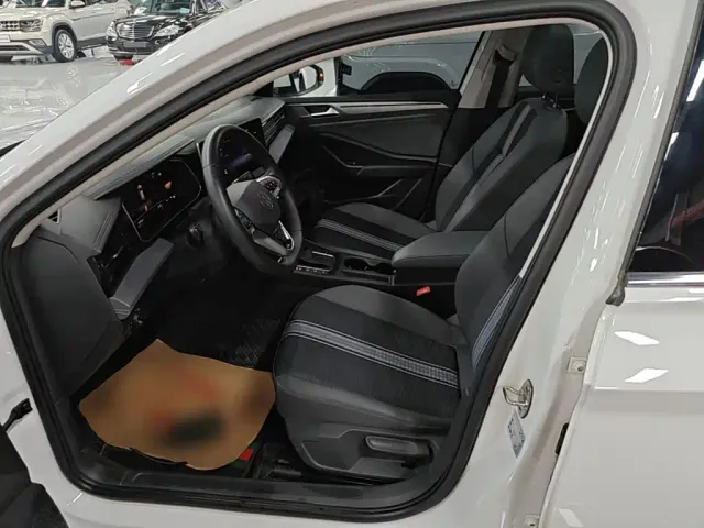 Volkswagen Sagitar — Фото автомобиля 15