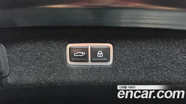Genesis G90 Бензин 3.5 турбо AWD — Фото автомобиля 18