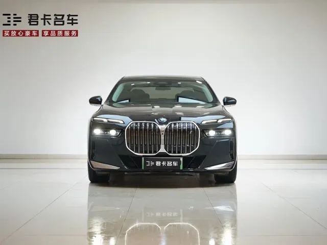 BMW BMW i7 2023 eDrive50L Leading M Sport Package — Фото автомобиля 2