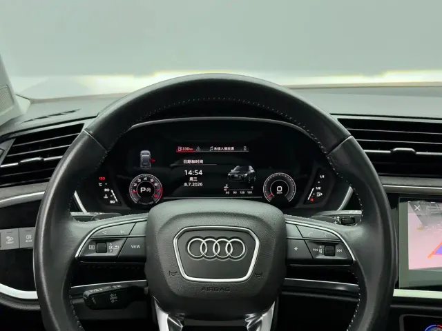 Audi Q3 — Фото автомобиля 13
