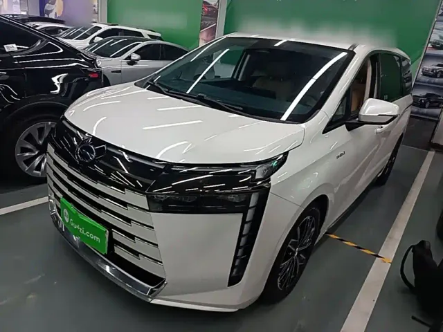 Фотография автомобиля — GAC Trumpchi E8