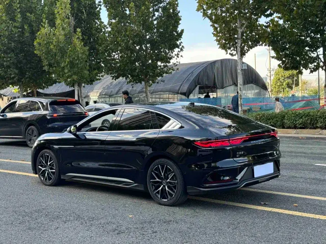 BYD Han — Фото автомобиля 7
