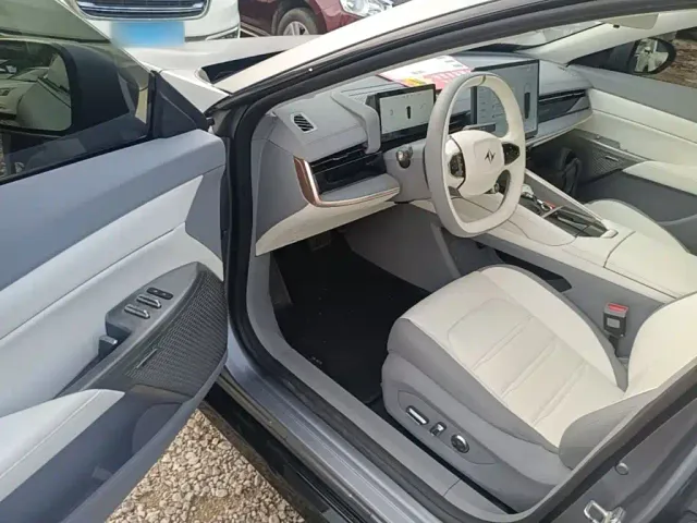 Dongfeng eπ 007 — Фото автомобиля 15