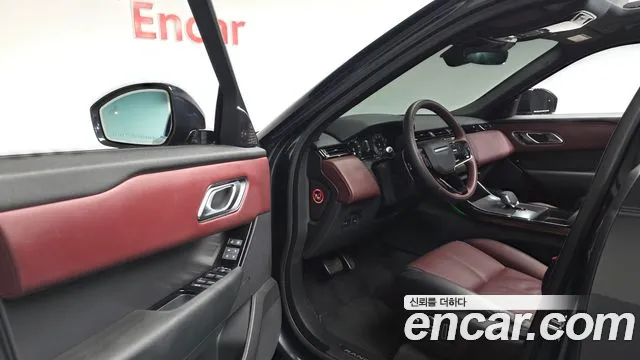 Land Rover Range Rover Velar — Фото автомобиля 15