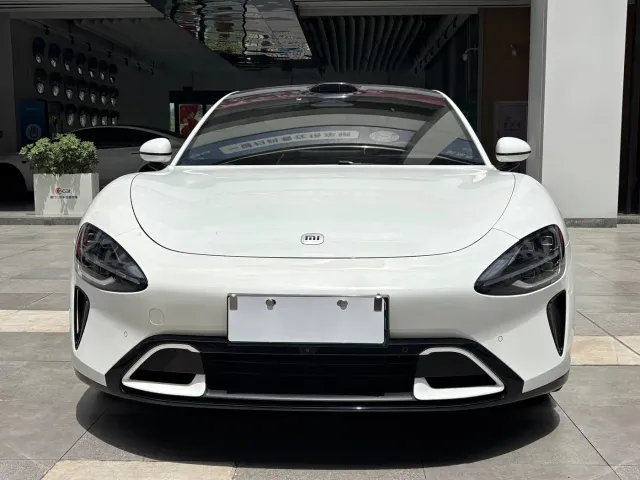 Xiaomi SU7 — Фото автомобиля 2