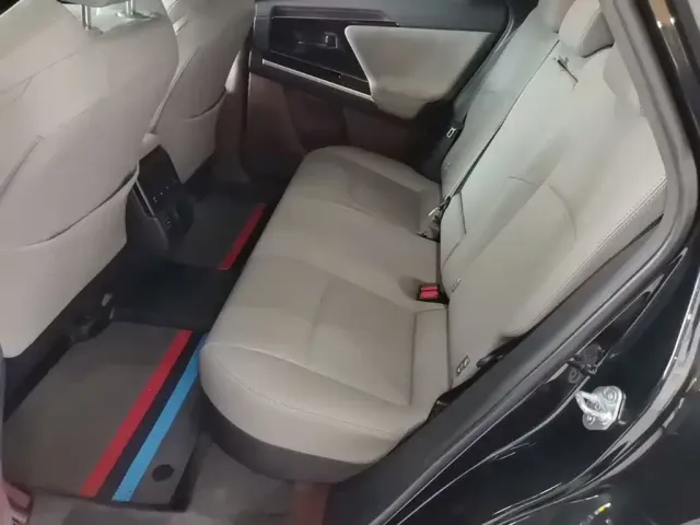 Toyota FAW Toyota bZ4X 2022 AWD High Performance Premium Edition — Фото автомобиля 16