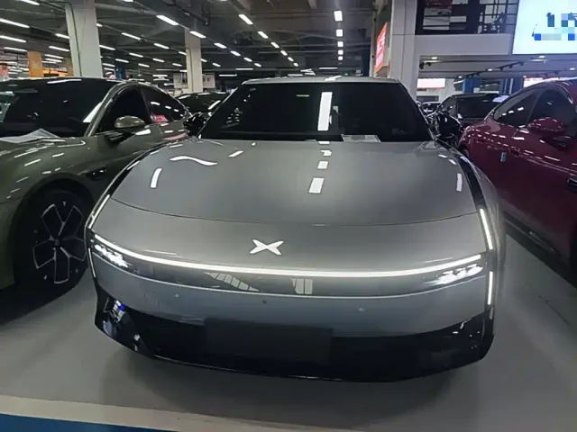 Xpeng P7 — Фото автомобиля 2