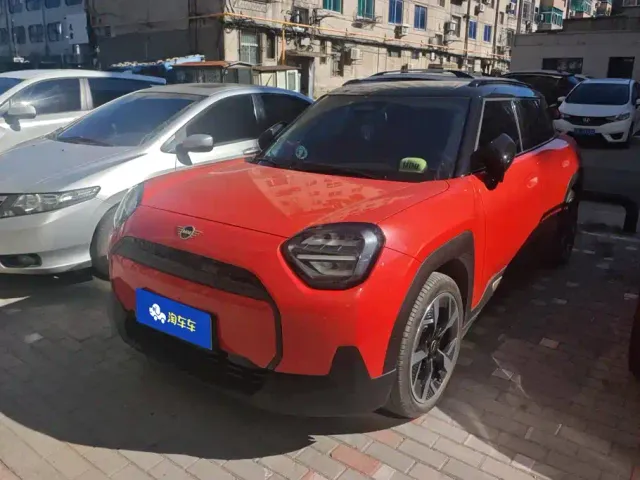Фотография автомобиля — MINI Electric ACEMAN