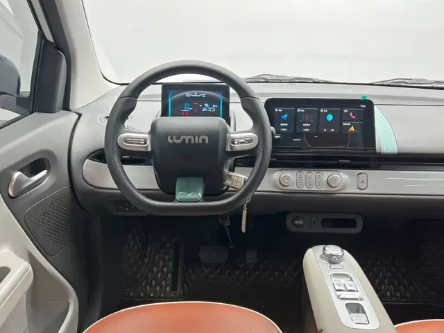 Changan Lumin — Фото автомобиля 17