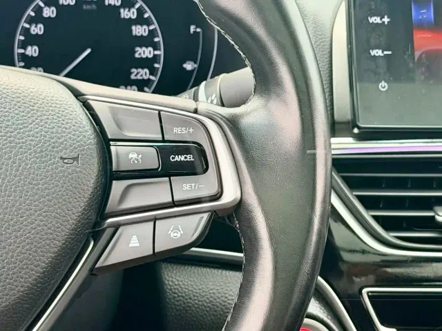 Honda Accord — Фото автомобиля 12