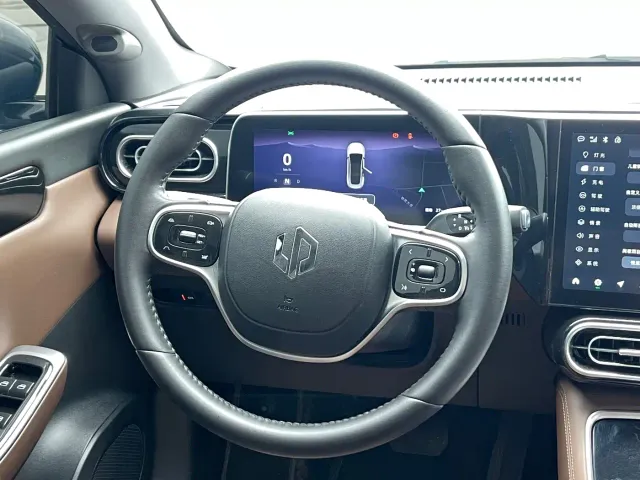 Leapmotor C01 — Фото автомобиля 15
