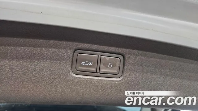 Genesis GV80 — Фото автомобиля 25