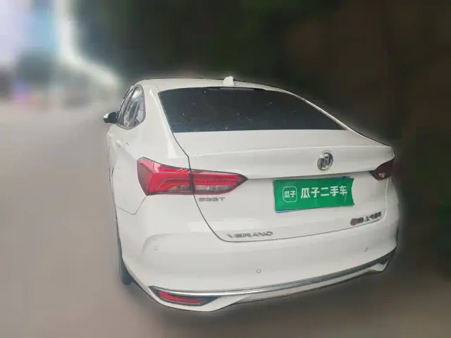 Buick Verano — Фото автомобиля 3