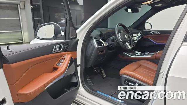 BMW X7 — Фото автомобиля 9