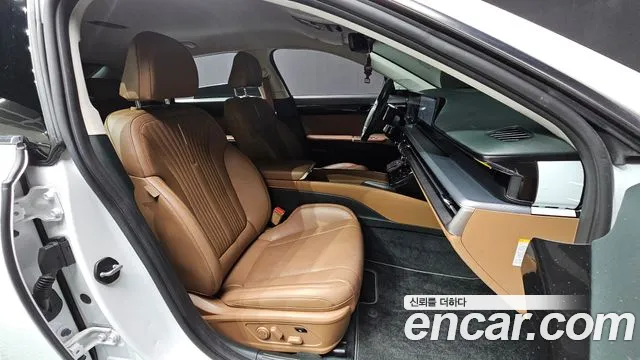 Hyundai Grandeur GN7 — Фото автомобиля 16