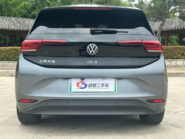 Volkswagen ID.3 — Фото автомобиля 9
