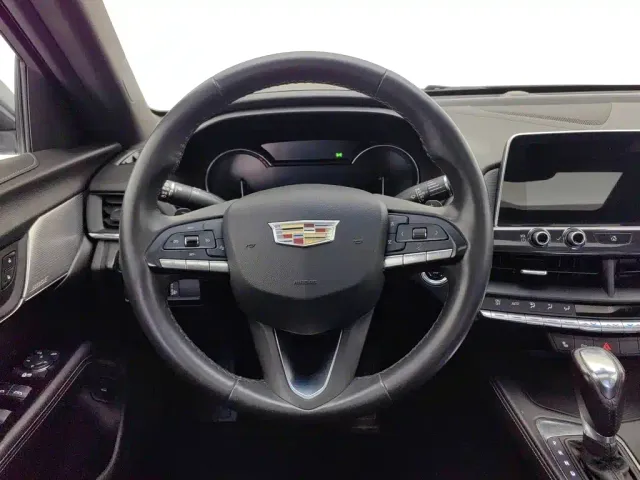 Cadillac CT4 — Фото автомобиля 11