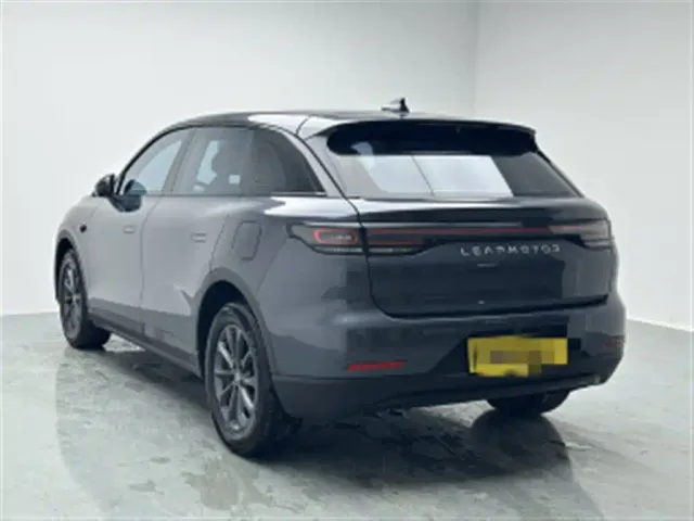 Leapmotor C11 — Фото автомобиля 9
