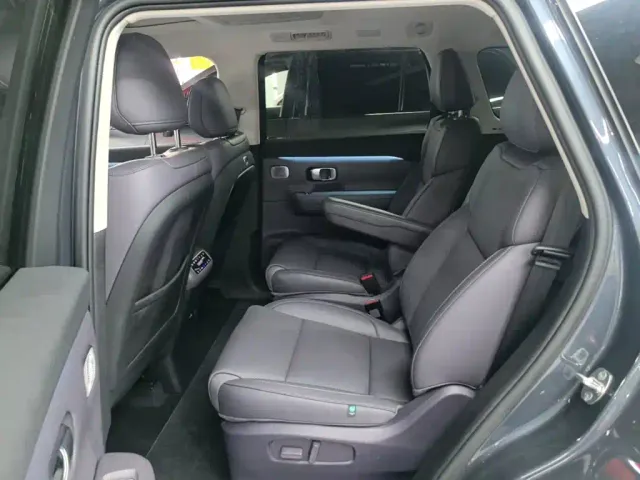 Leapmotor Leapmotor C16 2024 Extended Range 200 Premium Edition — Фото автомобиля 16