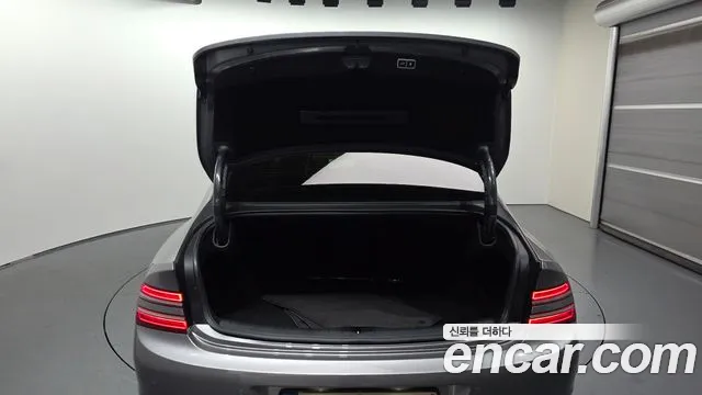 Genesis G80 RG3 — Фото автомобиля 20