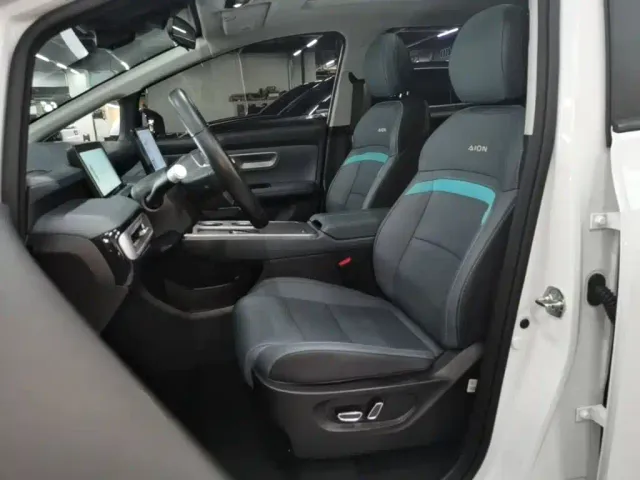 GAC Aion Y — Фото автомобиля 14