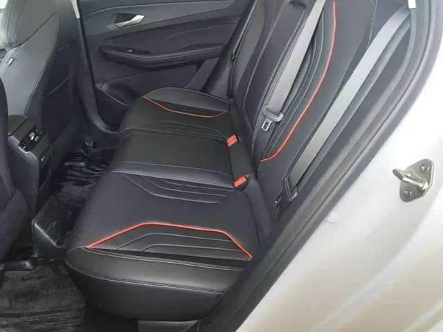Geely Binrui — Фото автомобиля 16