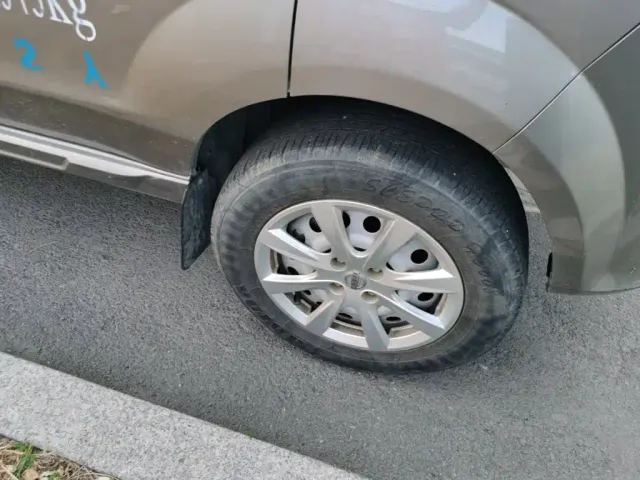 Jinbei New Hiace S — Фото автомобиля 24