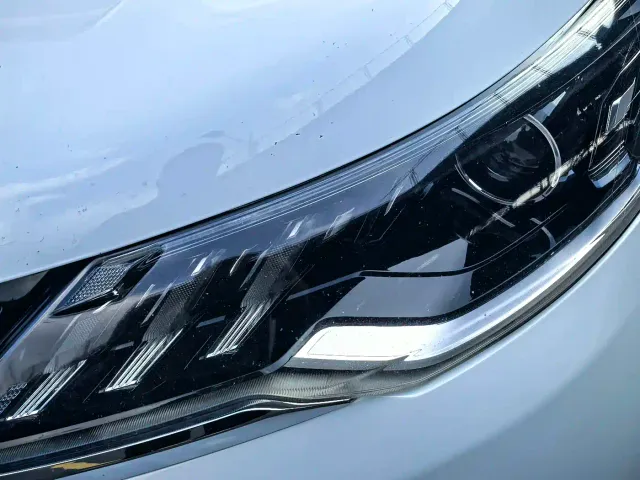Maxus EUNIQ 5 — Фото автомобиля 9