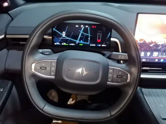 Dongfeng eπ 008 — Фото автомобиля 10