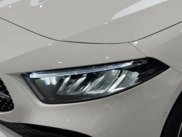 Mercedes-Benz A-Class — Фото автомобиля 15