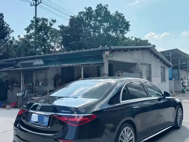 Mercedes-Benz S-Class — Фото автомобиля 2