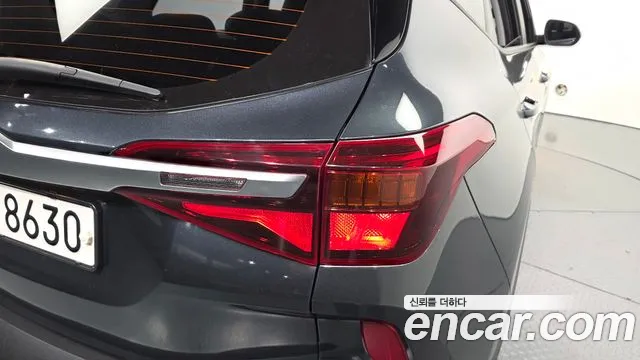 Kia Seltos — Фото автомобиля 8