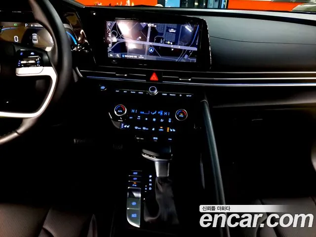 Hyundai Avante CN7 — Фото автомобиля 13